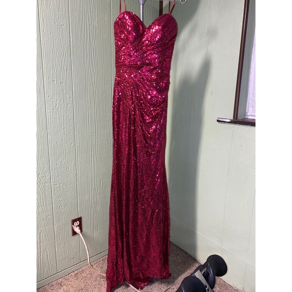 Prom Dress - Picture 2 of 8